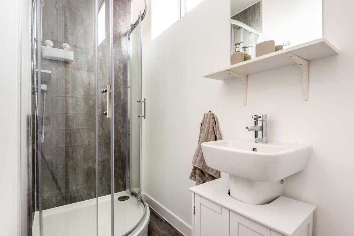 Cosy 1 Bedroom Apartment In Central เชฟฟิลด์ ภายนอก รูปภาพ
